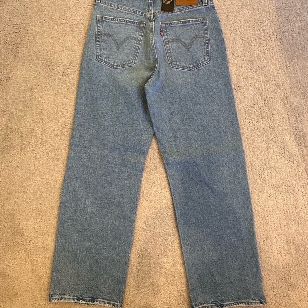 Levi Ribcage Crop Jeans - Picture 5 of 6